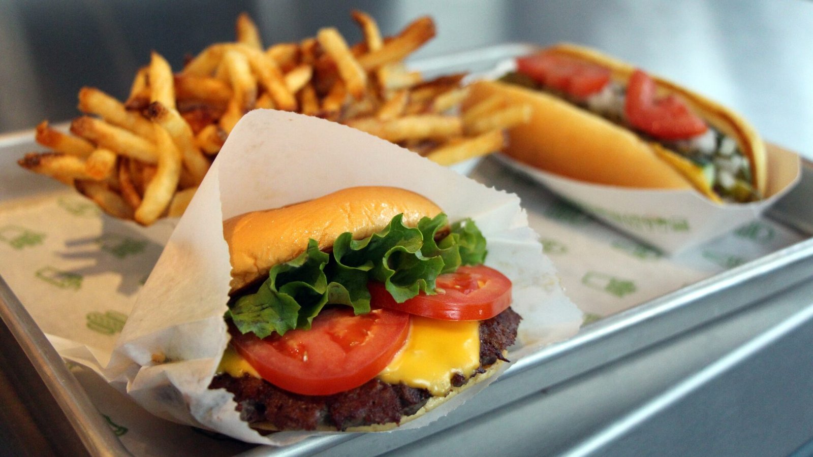 cheese-burger-hotdogs-and-fries-4k-wallpaper